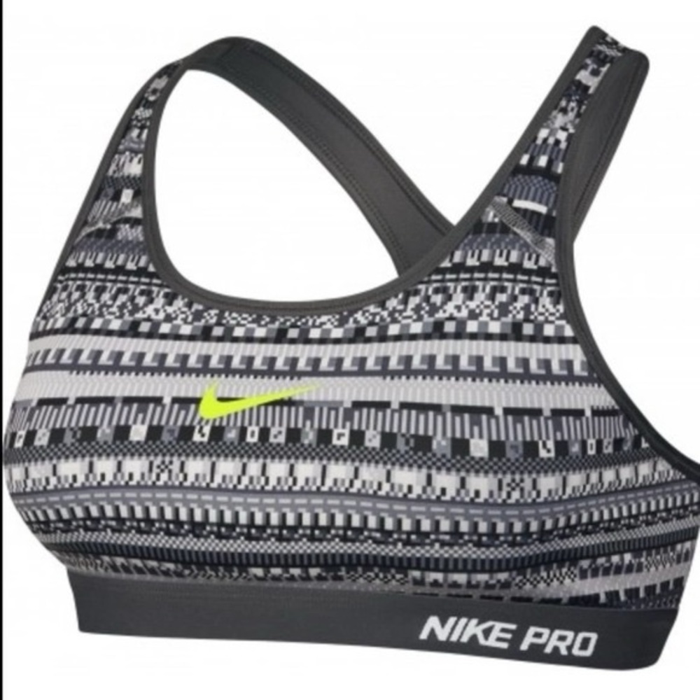 NWOT Nike Pro DRI-Fit Sports Bra Size M